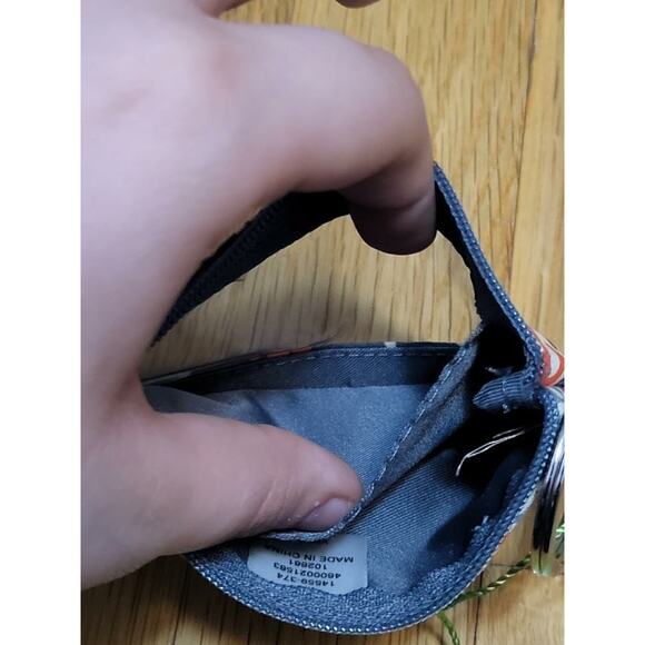 Vera Bradley ID Case Wallet Nomadic Floral Pattern Keychain Zip Coin Purse NWT - Picture 7 of 8